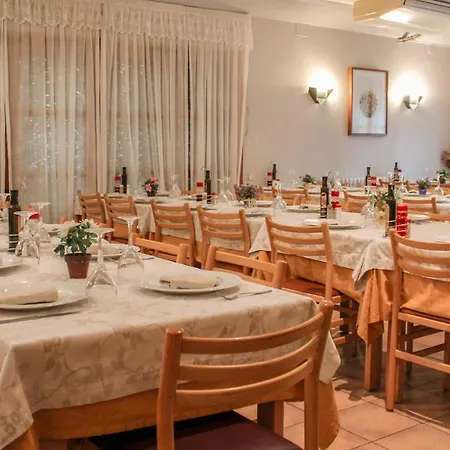 Hotel Saloria 2*