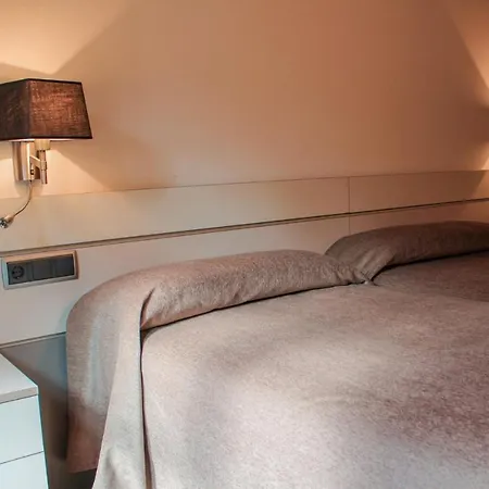 Hotel Saloria 2*